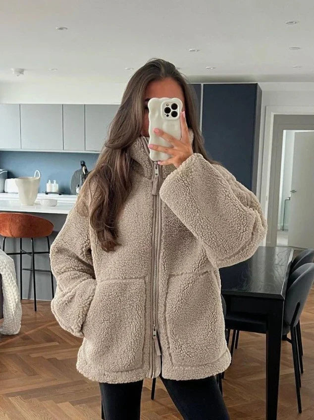 Anastasia.Abrigo elegante