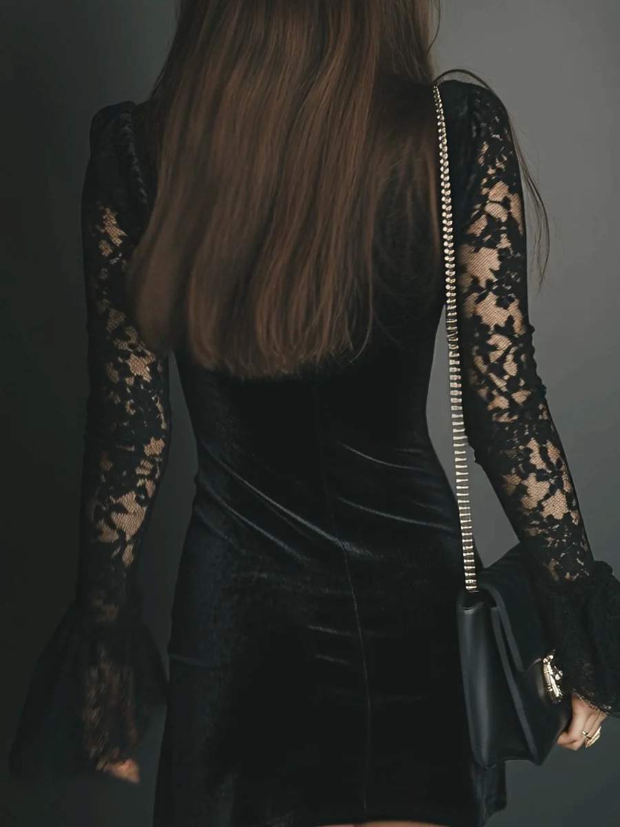 Lunori | Vestido mini Luna de terciopelo y encaje